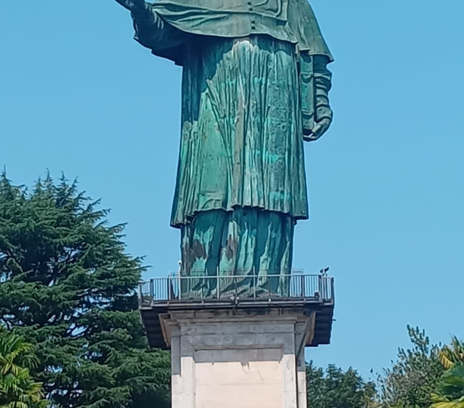Colosso di San Carlo Borromeo-阿罗纳必去景点