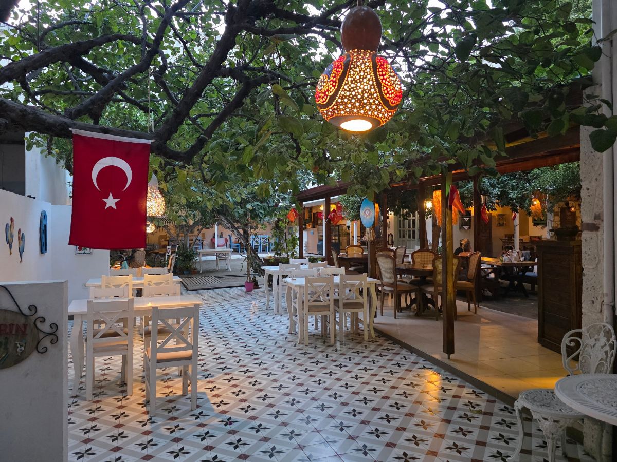 Atamer’in Bahcesi-旅行者