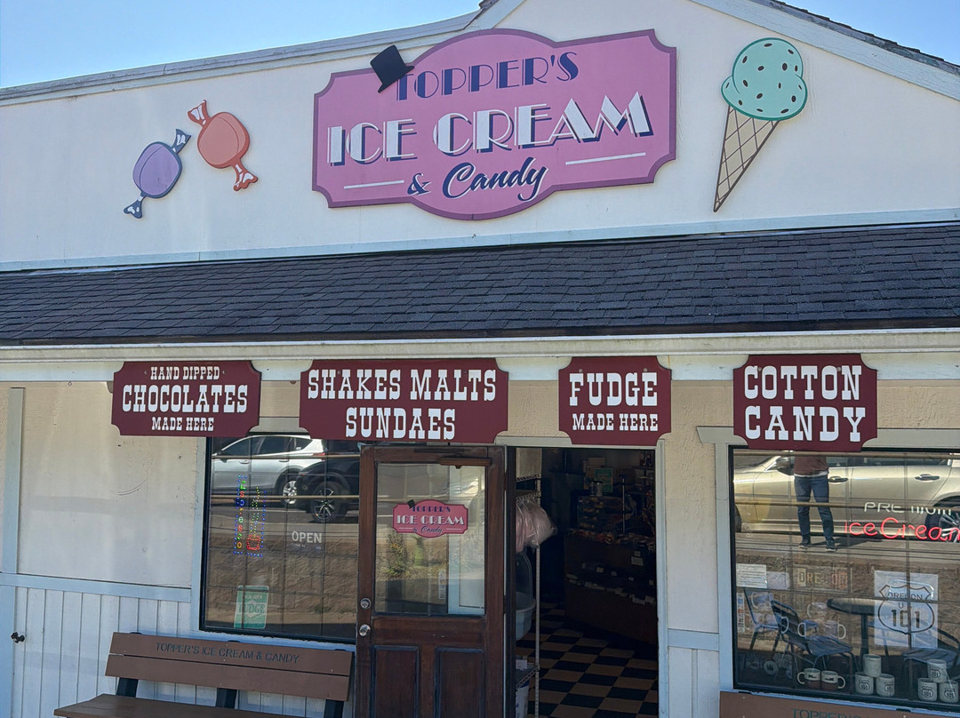 Topper's Ice Cream & Candies