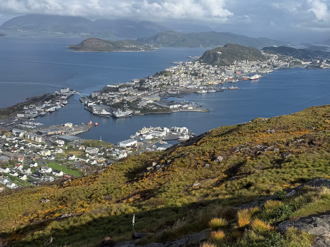 Hike Sukkertoppen the Sugar Top-奥勒松必去景点