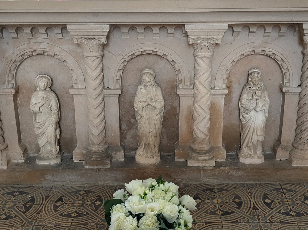 L'eglise Notre-Dame de Lancharre-Chapaize必去景点