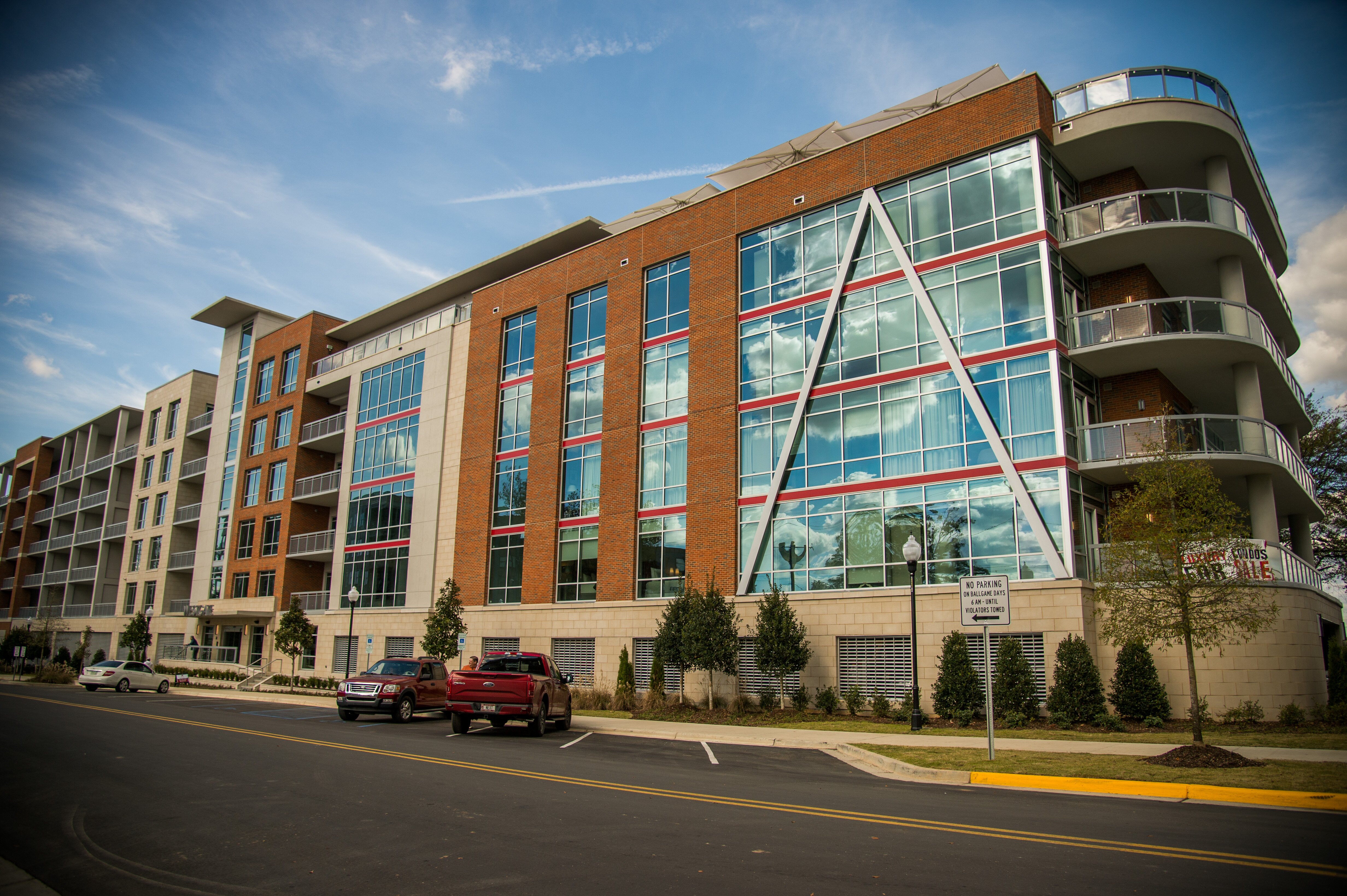 WestGate Luxury Condominiums-官方