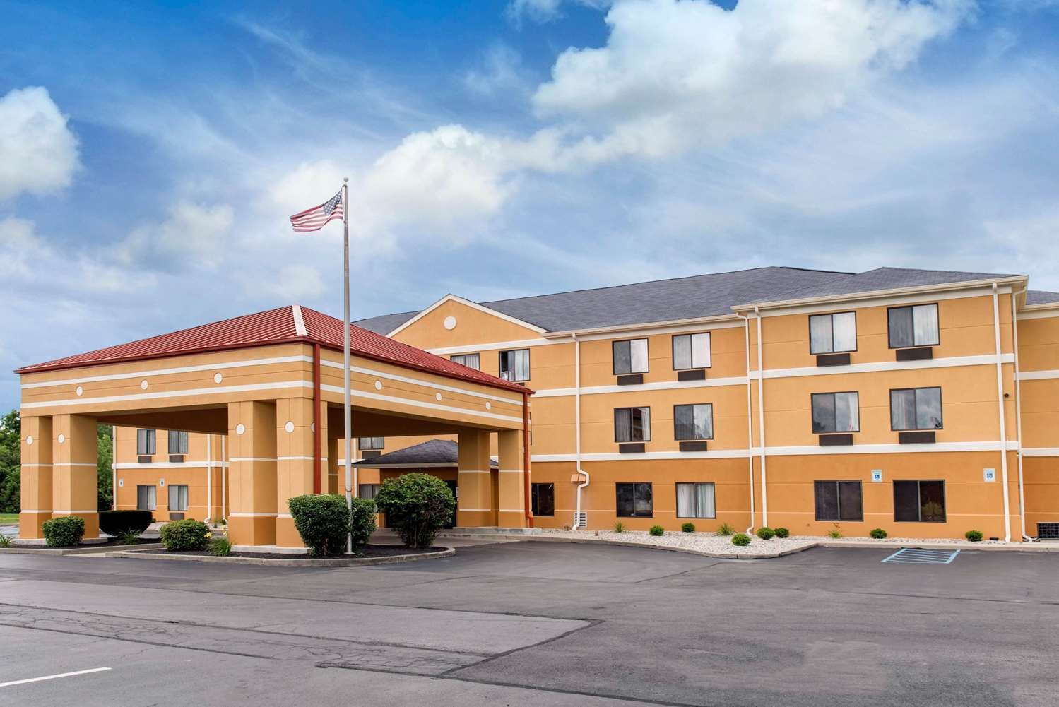 Quality Inn & Suites-官方