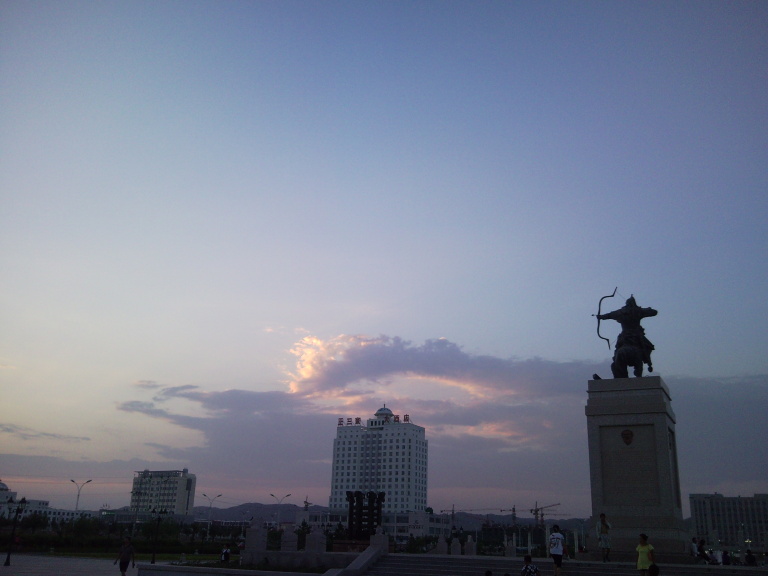 正三寰大酒店-客卧