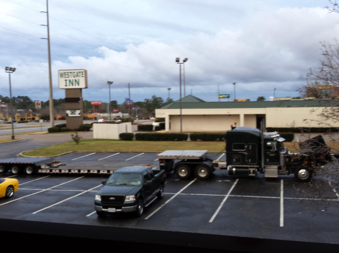 Days Inn by Wyndham Dothan