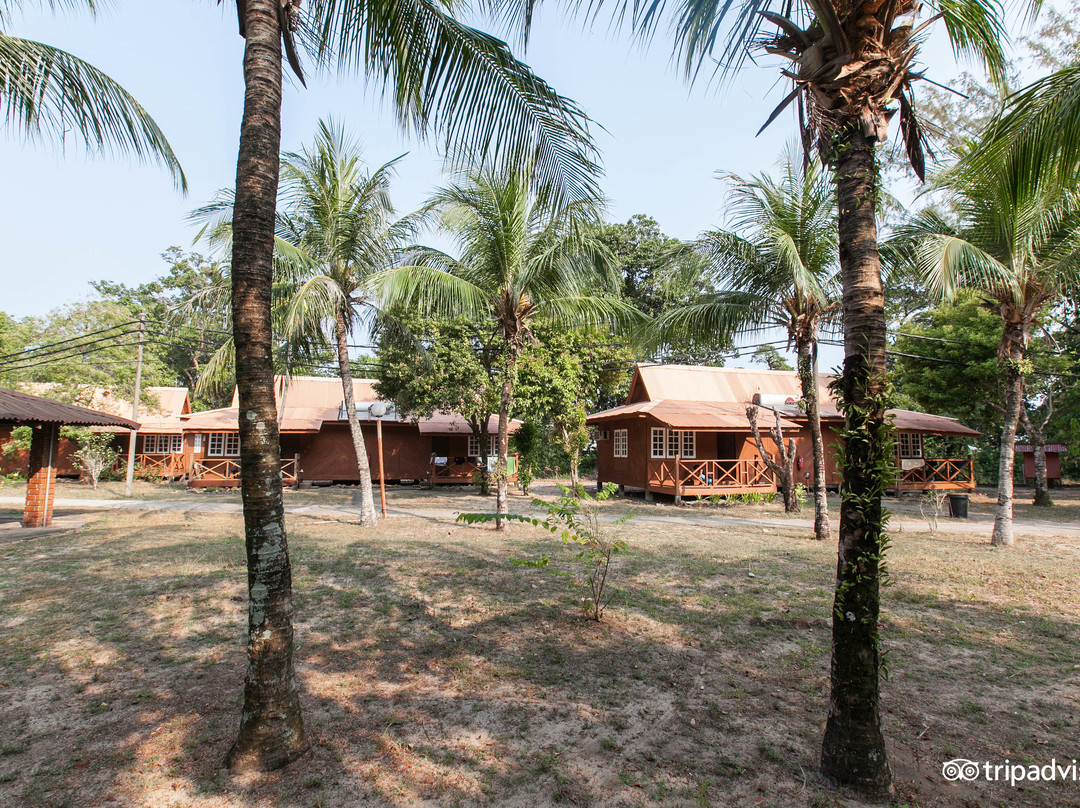 刁曼岛芭雅海滩度假村