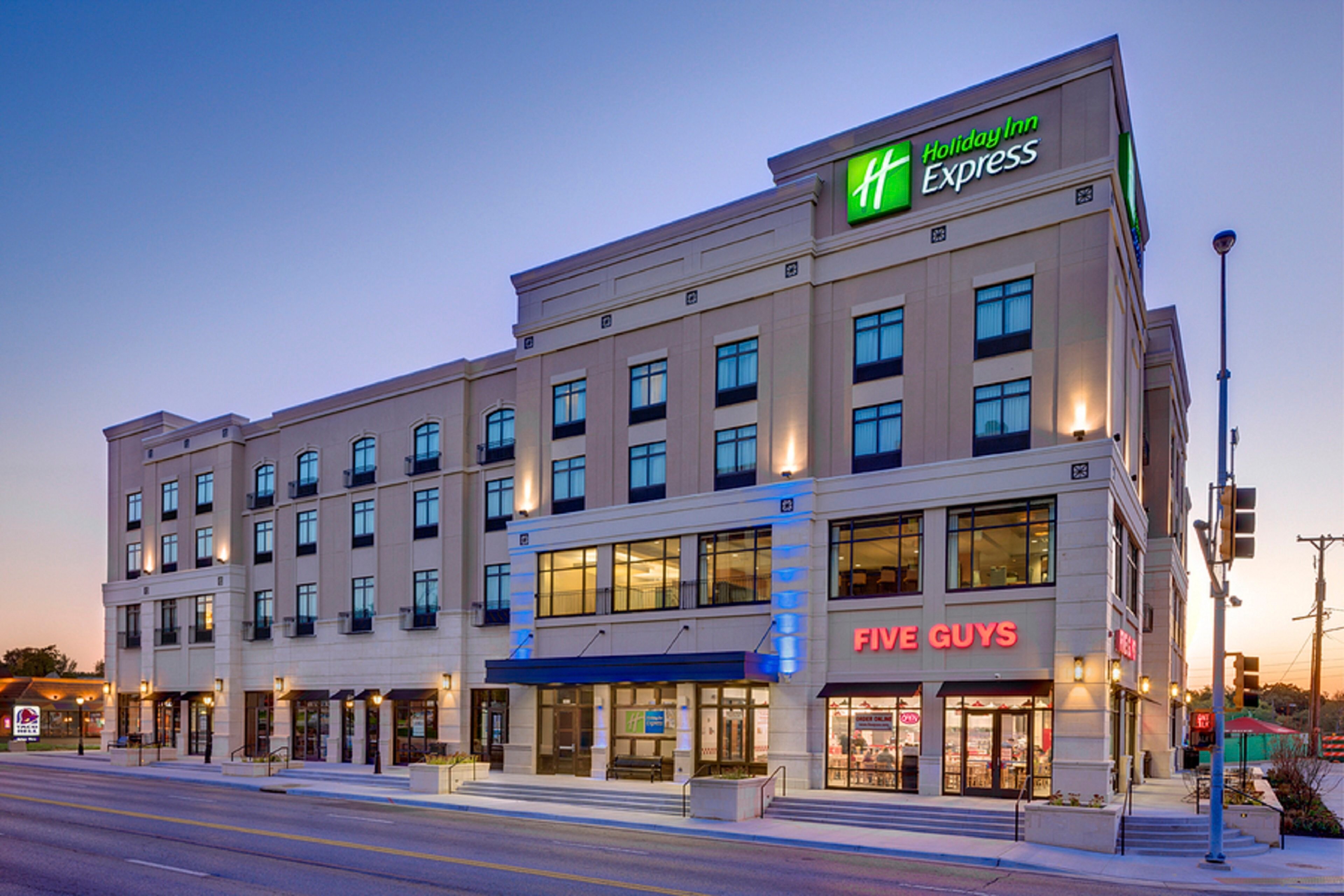 Holiday Inn Express & Suites Kansas City Ku Medical Center by IHG-官方