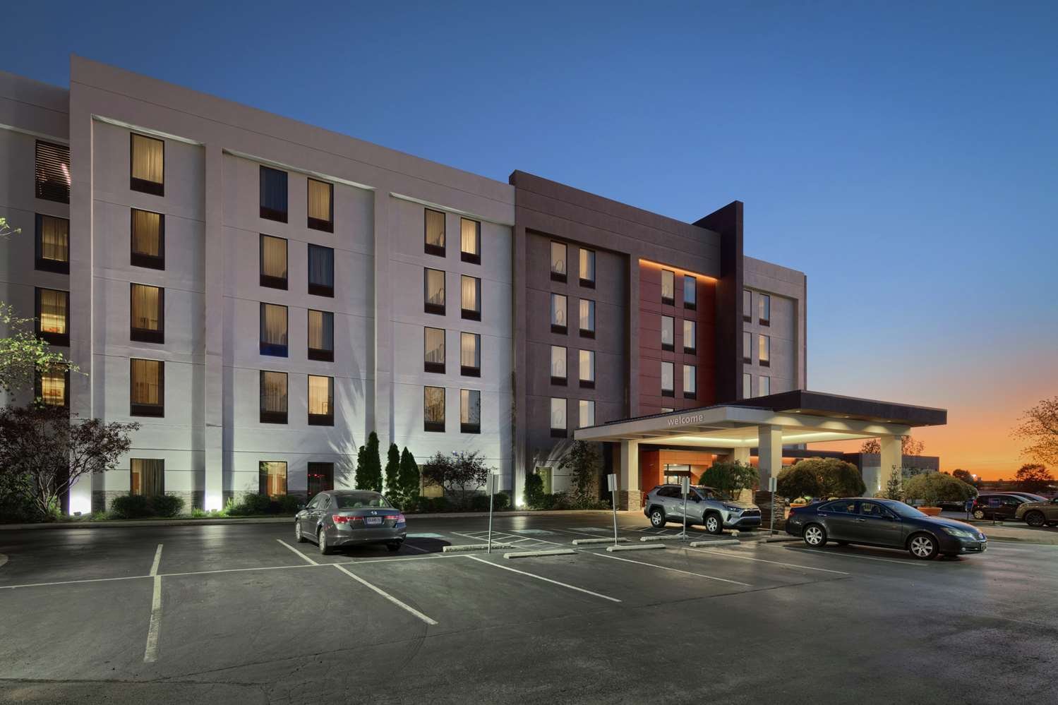 Hampton Inn Louisville-Northeast-官方