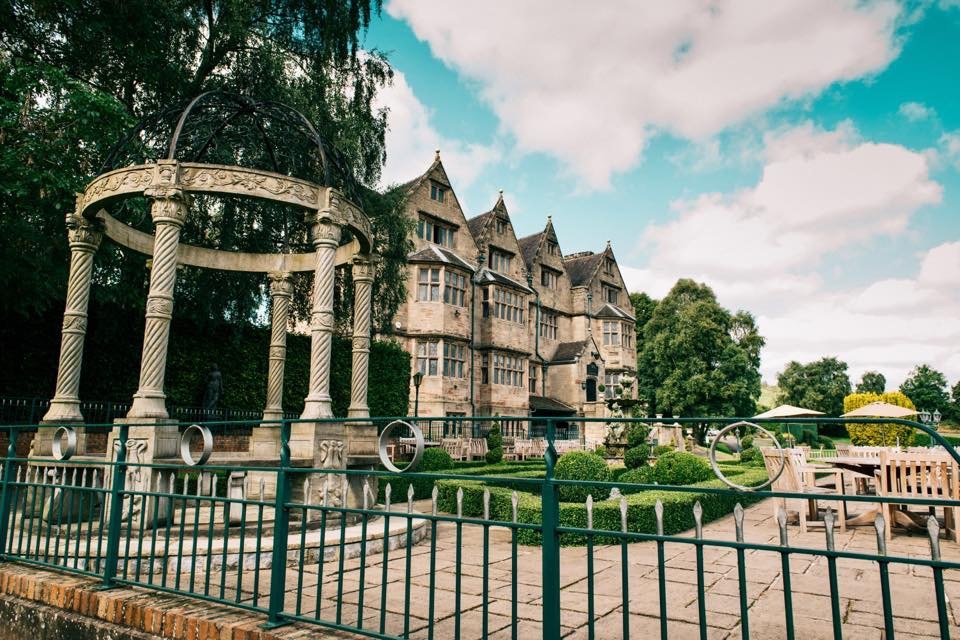 Weston Hall-官方