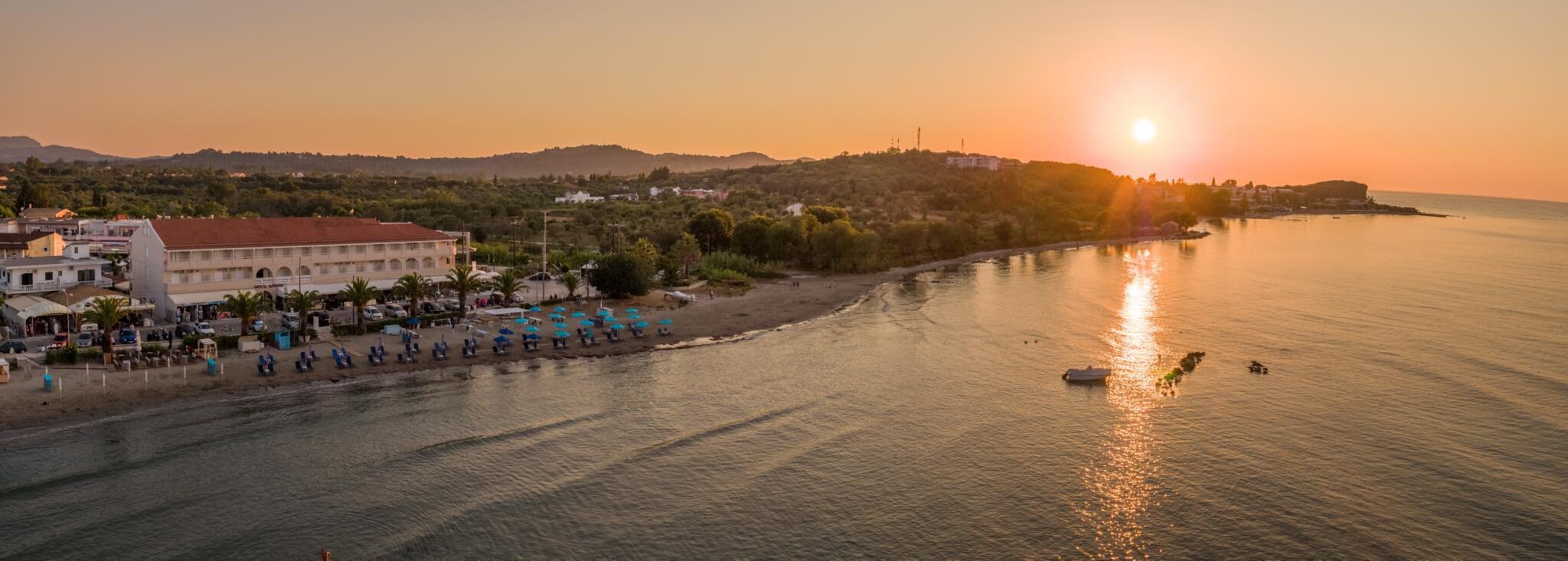 Aphrodite Beachfront Hotel-官方
