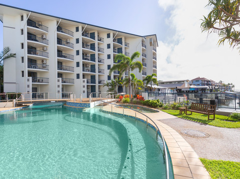 曼特拉赫维湾酒店