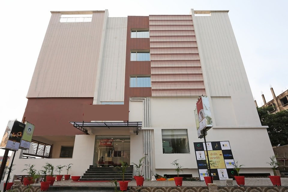 Bhola酒店住宿-Capital O 18826 Hotel Emerald