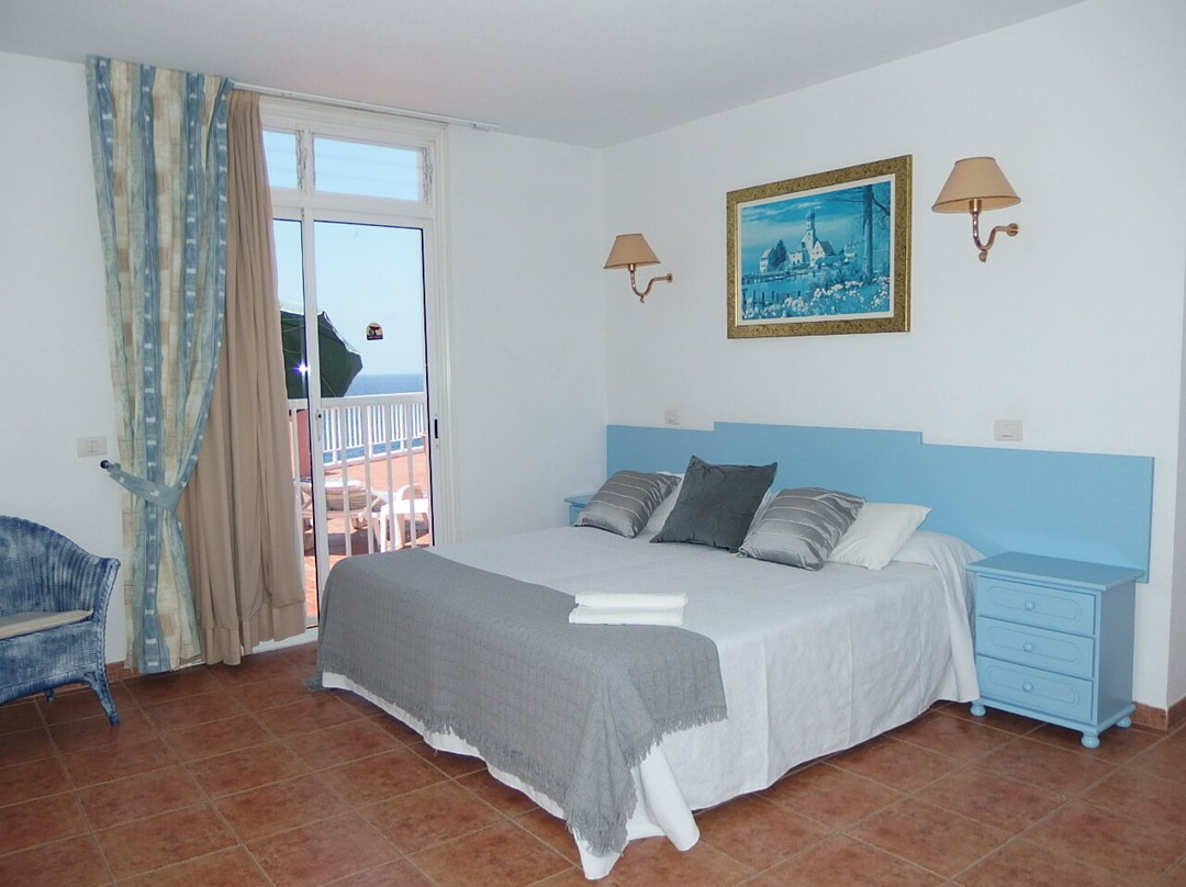 Apartamentos Carlomar