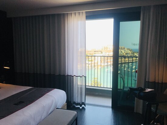 斯爵特湾集团酒店主图