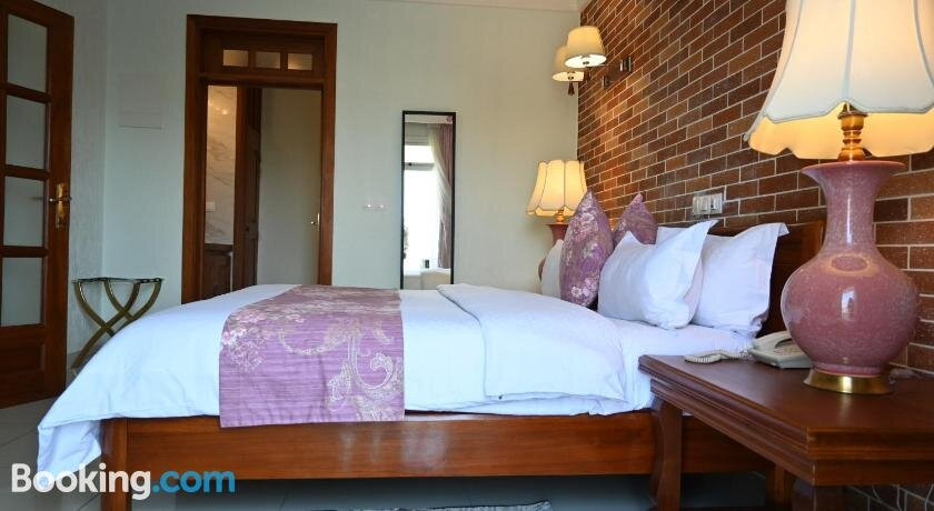 Grand Hotel City