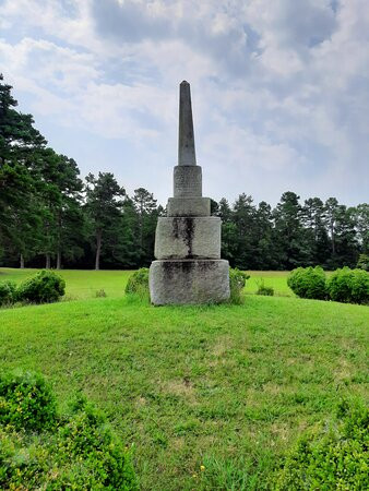 Alamance Battleground State Historic Site景点图片