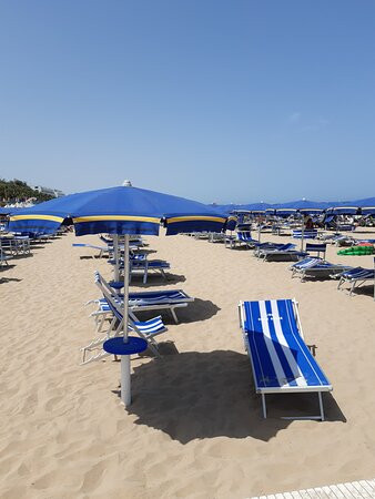 Lido Sirena Beach景点图片