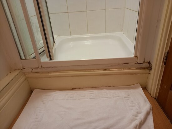 The Coach House Inn主图