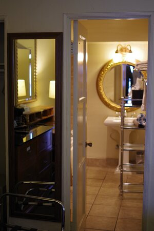 Historic Coronado Motor Hotel by OYO主图