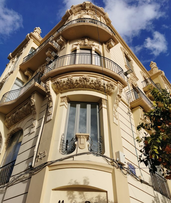 Edificio La Reconquista-梅利利亚必去景点