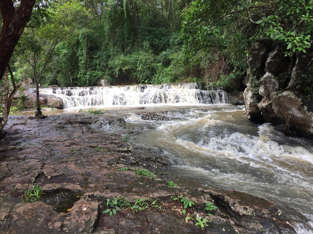 Than Ngam Waterfall景点图片