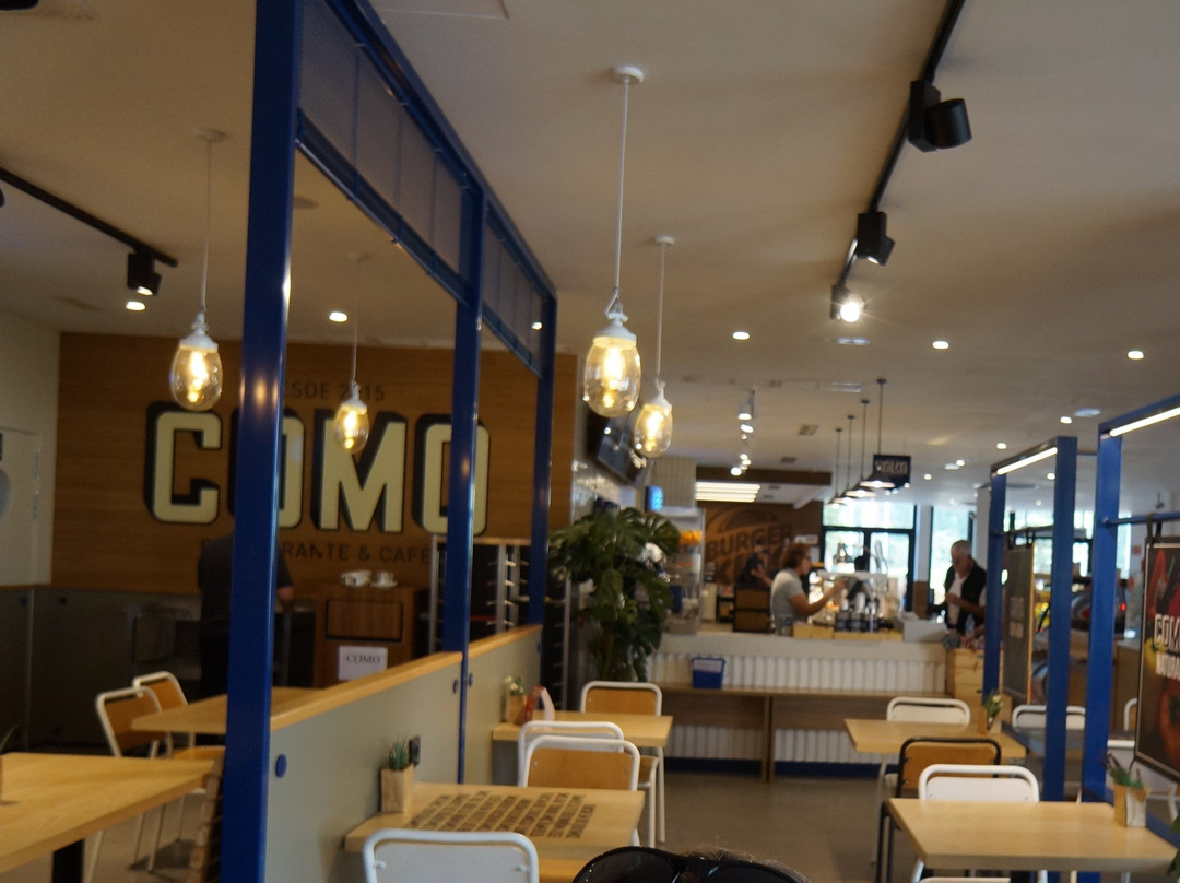 Agullana餐馆和美食-Como