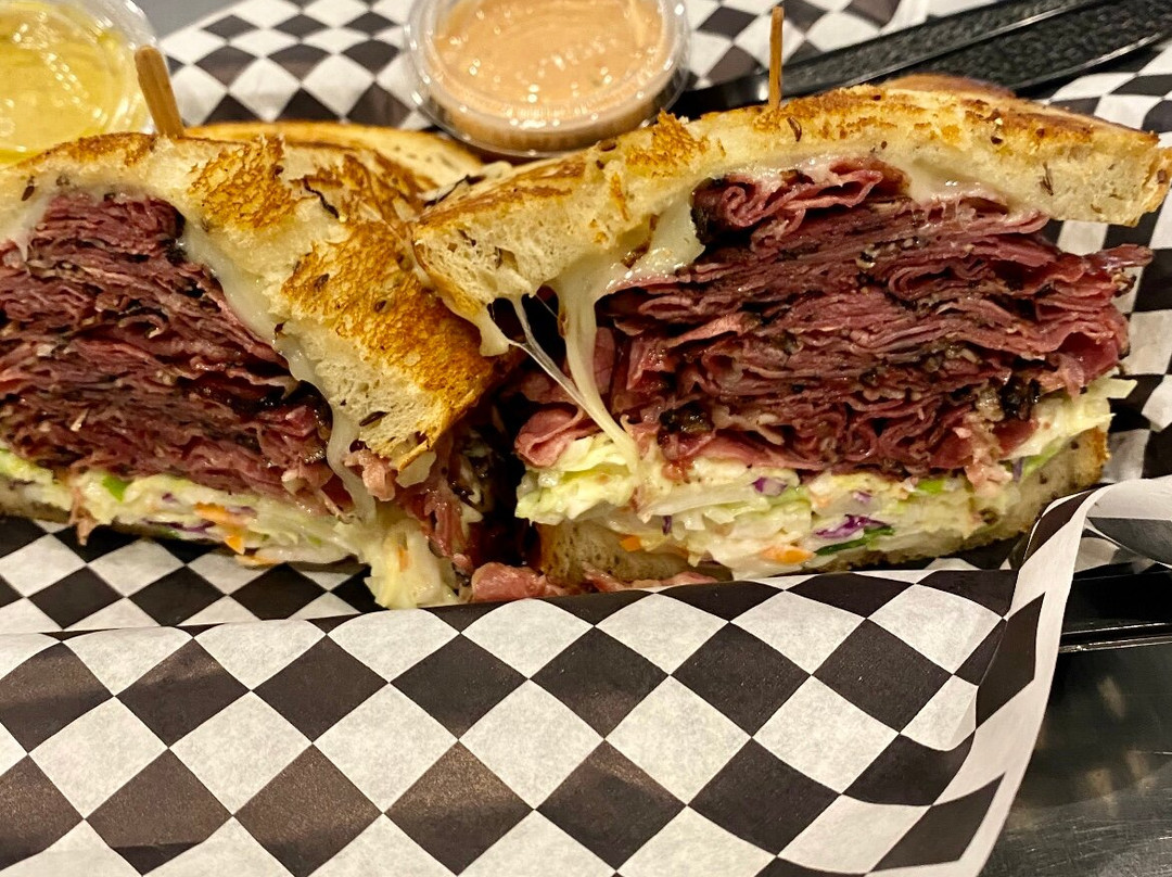 Tommy Pastrami New York Delicatessen