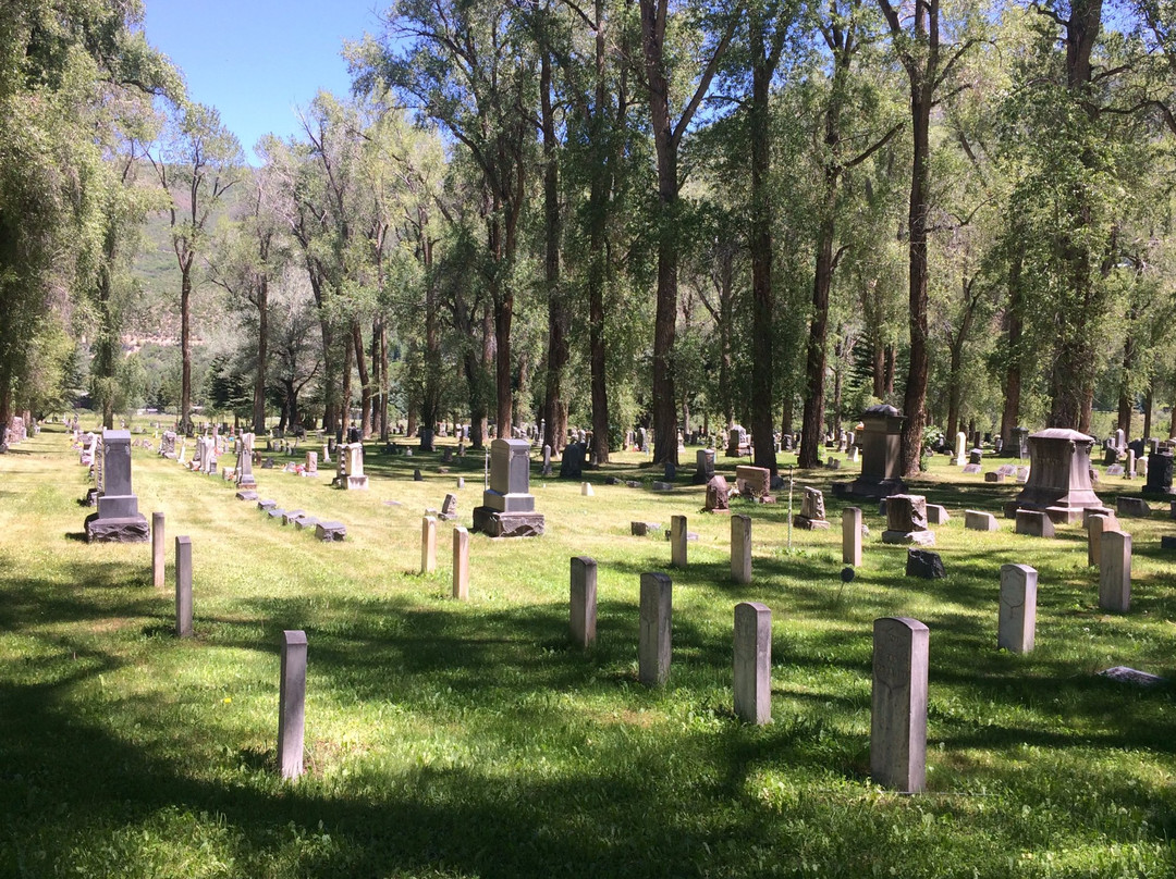 Ute Cemetery景点图片