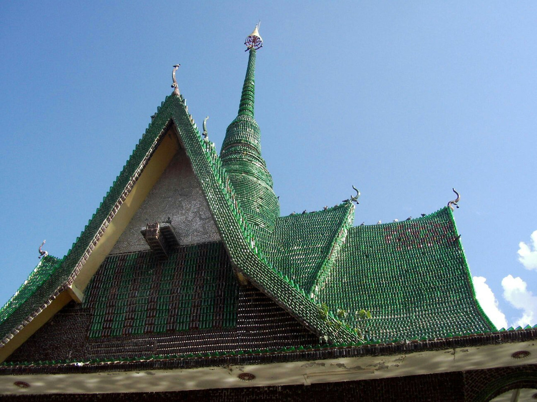 Wat Pa Maha Jedi Kaeo (Wat Larn Kuad)-坤汉必去景点