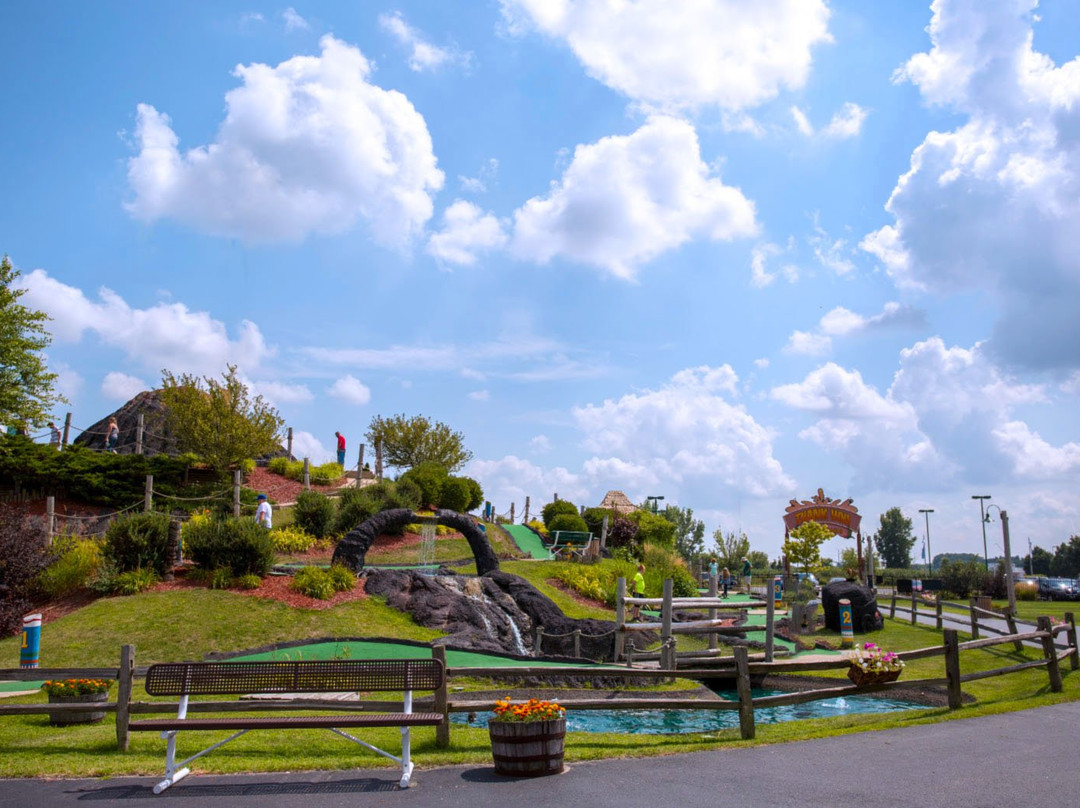 Loves Park旅游景点-Volcano Falls Adventure Park