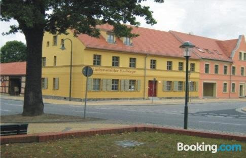 Liebenwalder Herberge, Touristinformation und Hofcafe
