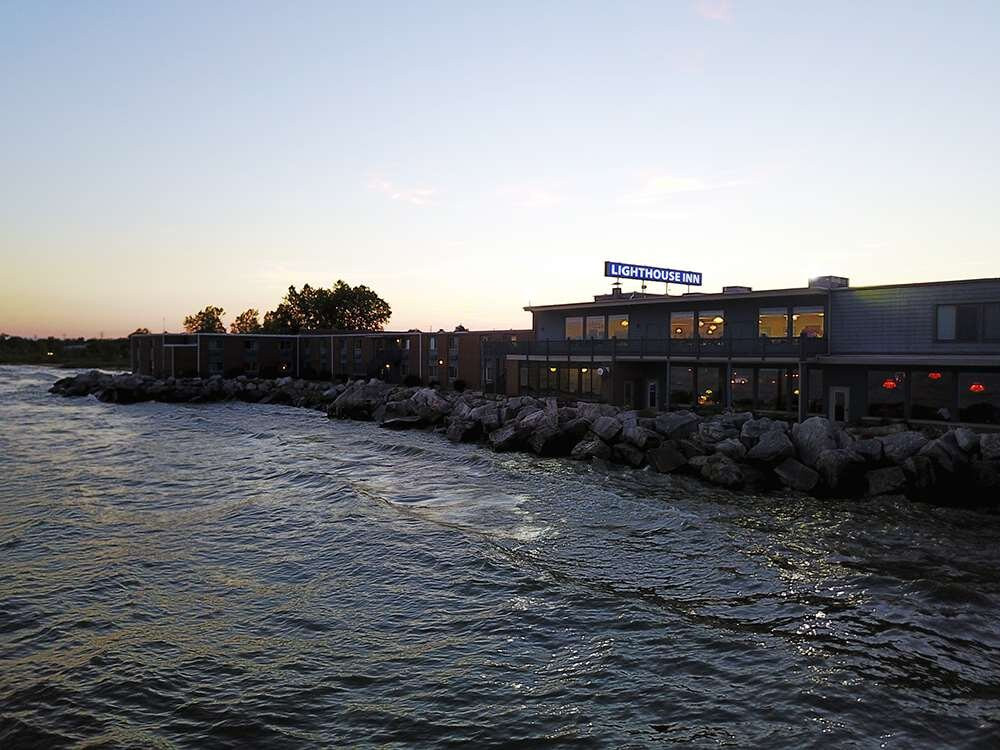 Two Rivers酒店住宿-Lighthouse Inn Hotel