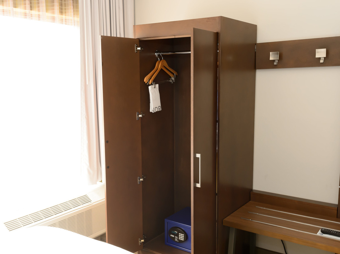 Holiday Inn Express Hillsborough (durham Area) By IHG主图