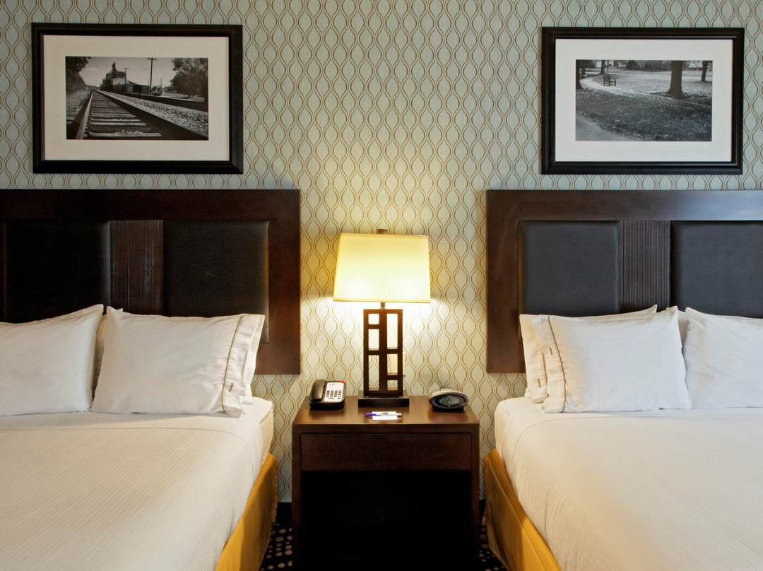 Holiday Inn Express & Suites Weatherford By IHG主图