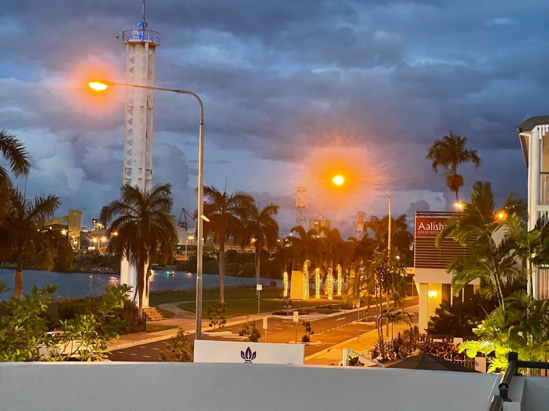 雷吉斯锚地公园酒店主图