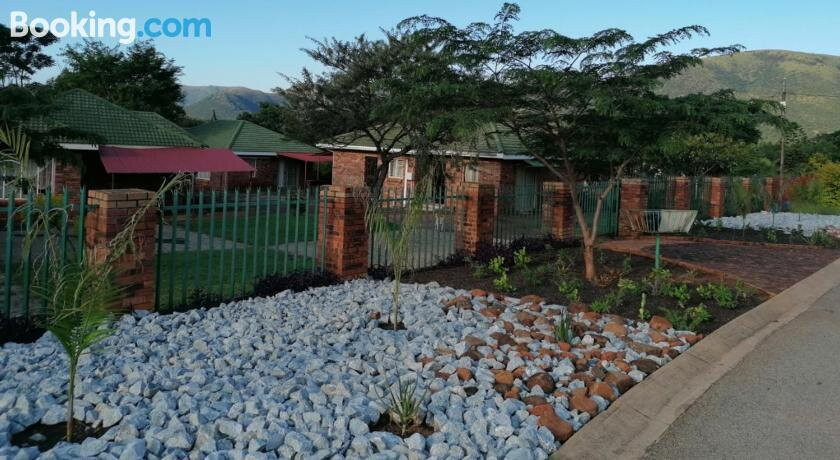 Erythrina Cottages