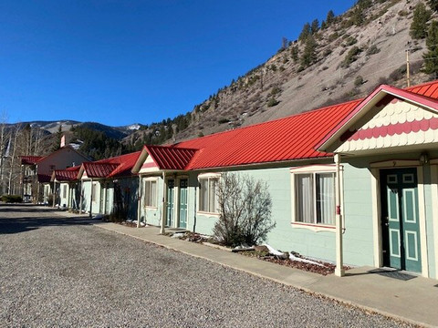 The Matterhorn Motel主图