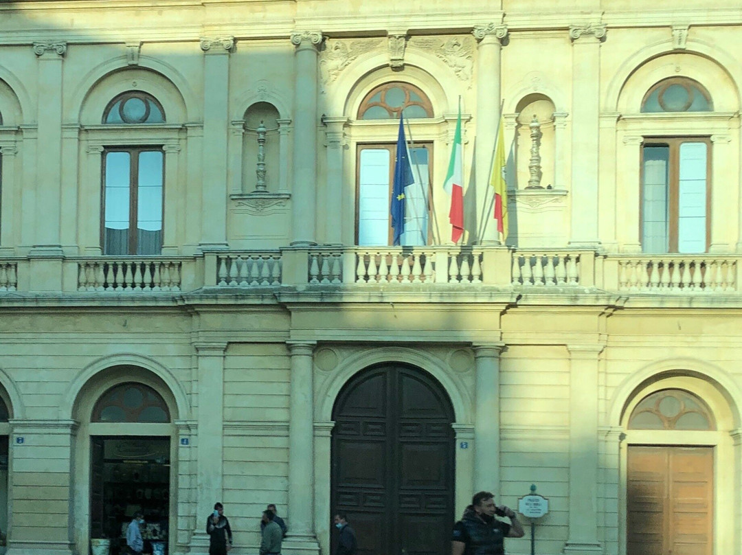 Palazzo Municipale-卡尔塔吉罗内必去景点