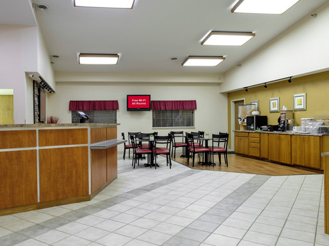 Red Roof Inn Holton主图