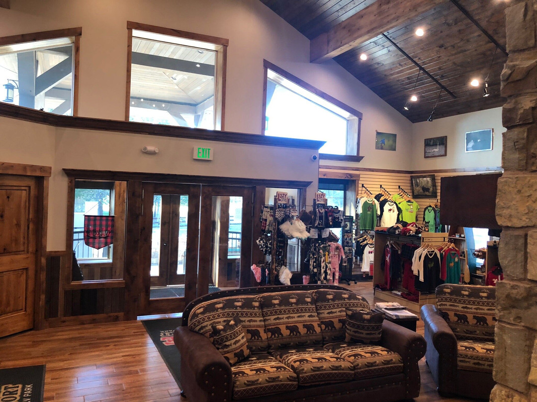 萨特尔山度假酒店主图