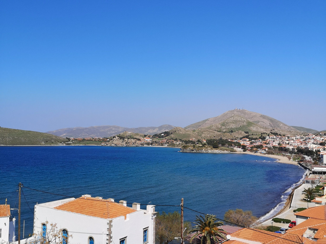 Nefeli All Day Bar & Suites主图