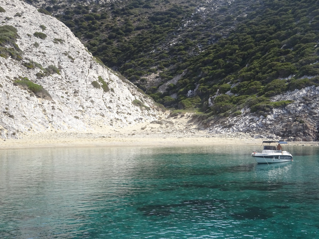 Monastiria Beach-Antiparos必去景点