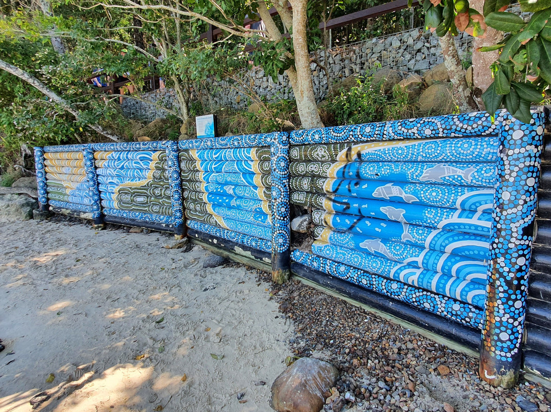 Echo Beach-伯利角必去景点