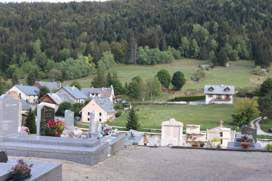 Eglise Sainte Croix-Correncon-en-Vercors必去景点