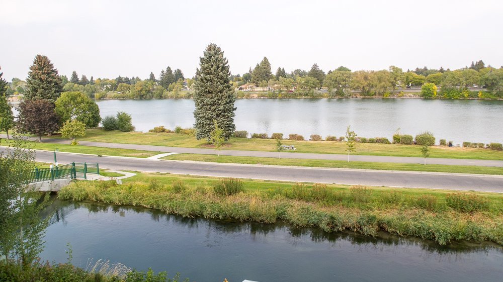 爱达荷瀑布希尔顿花园酒店主图