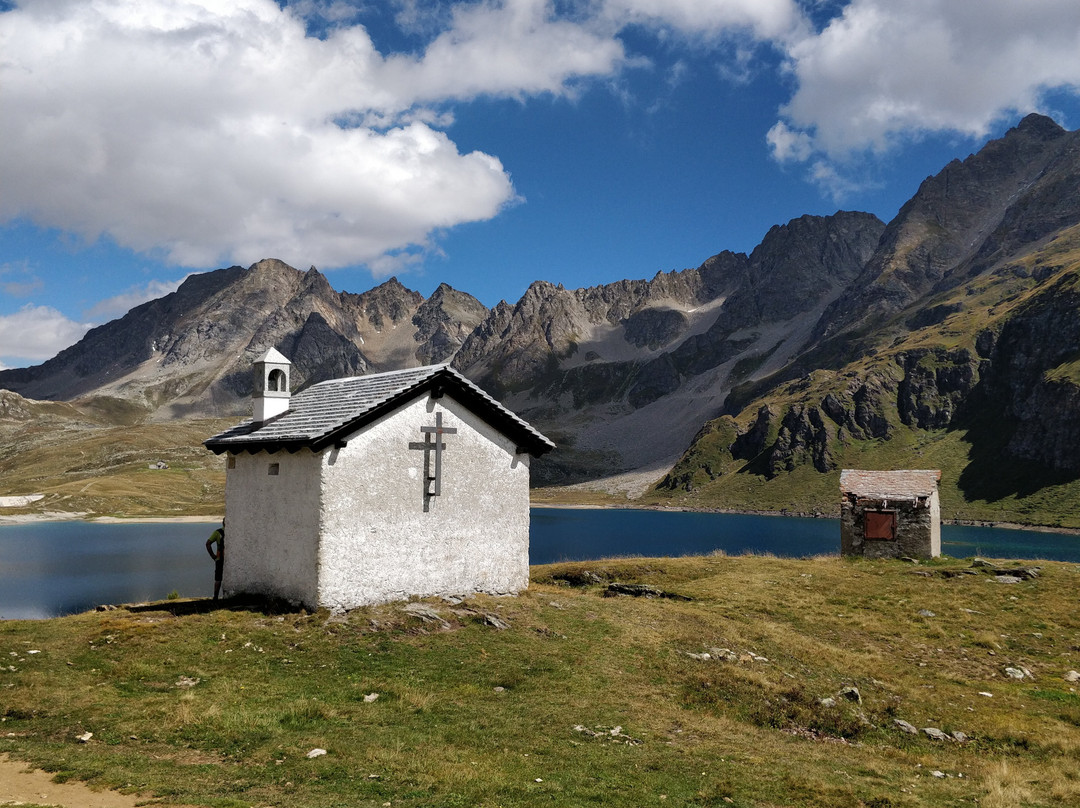 Lago Kastel O Castel景点图片