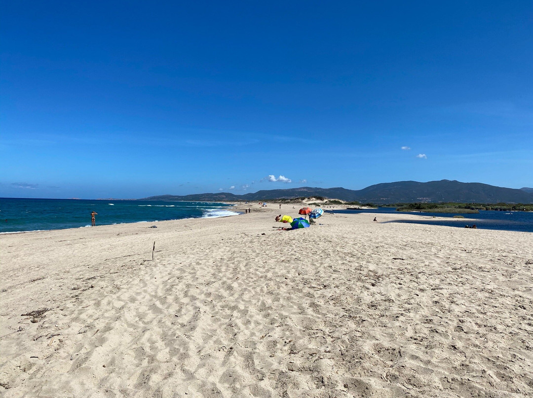 Spiaggia St. Pietro-撒丁岛必去景点