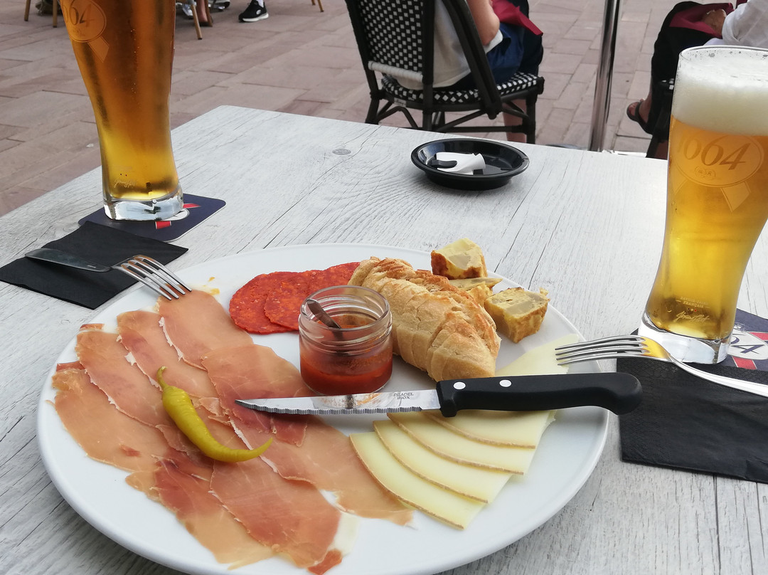 Hotel De La Rhune主图