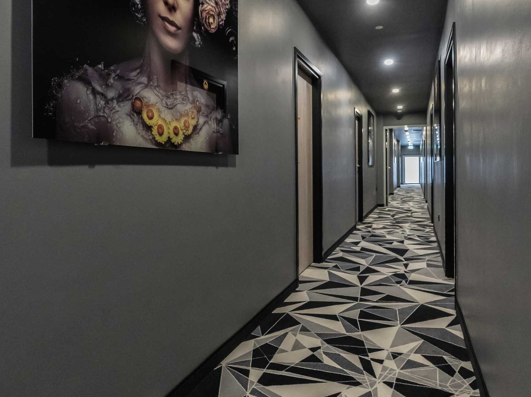 Libarty Hotels主图