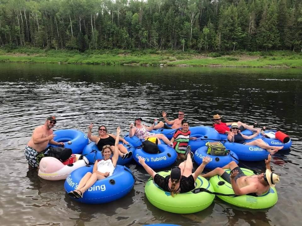 Gallan's Miramichi River Tubing景点图片